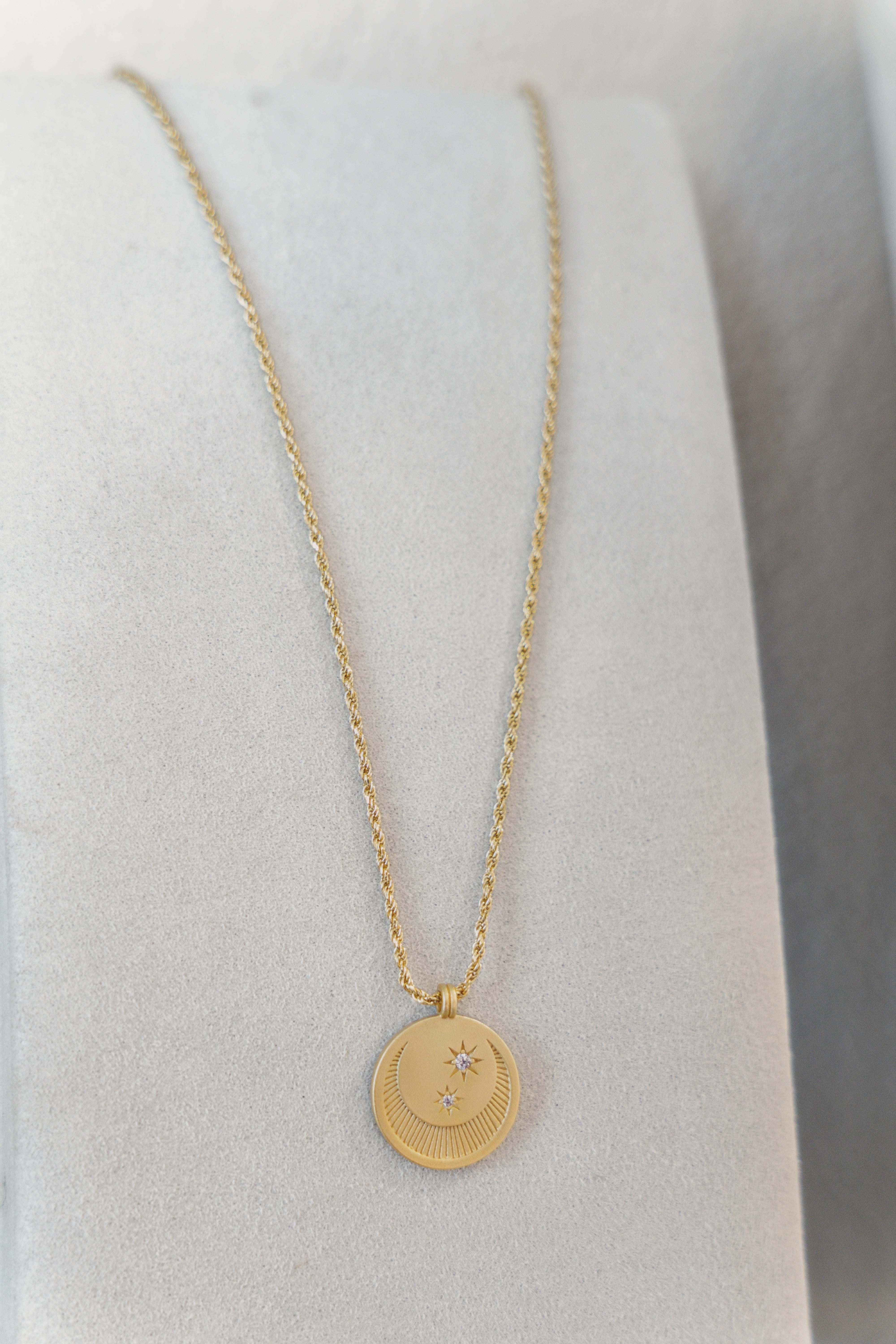 Stella Necklace